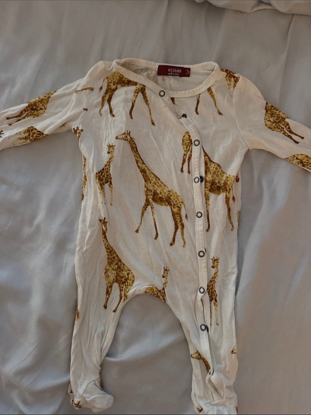 Milk barn White Giraffe Print One-Piece for Kids 3-6 months- worn once